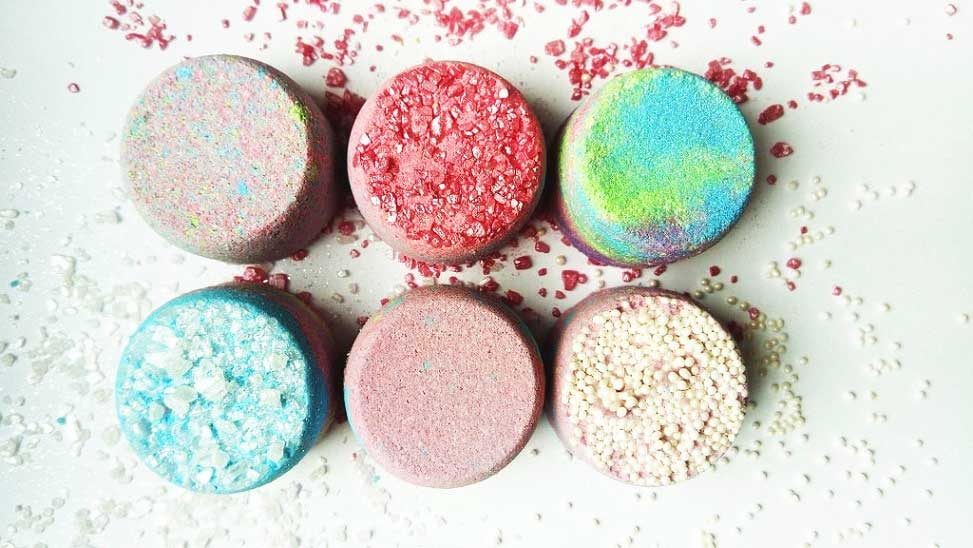 DIY mini bath bomb gift set