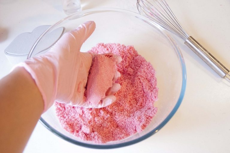 How To Make Shower Steamers That Actually Work (for cold and