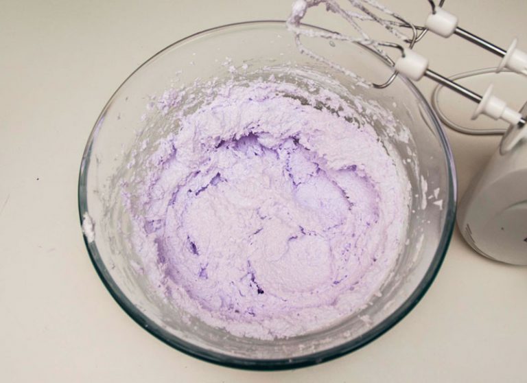 DIY Foaming Lavender Sugar Scrub Recipe (Cleanses & Exfoliates) DIY
