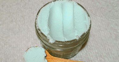Cleansing DIY Foot Scrub With Essential Oils (Perfect For Summer) Cleansing DIY Foot Scrub With Essential Oils (Perfect For Summer)