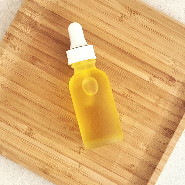turmeric face oil with vitamin C