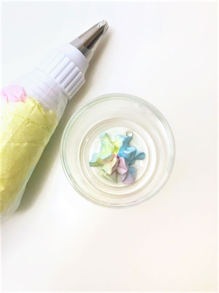 pipping multicolor whipped soap