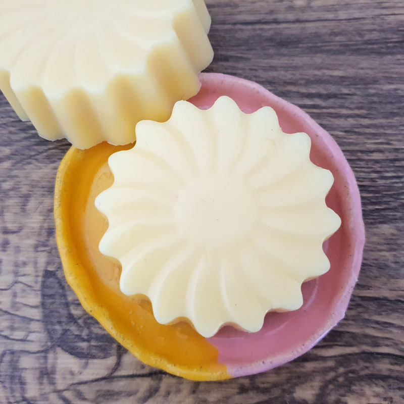 How to Make Homemade Natural Lotion Bars (and lip balm)