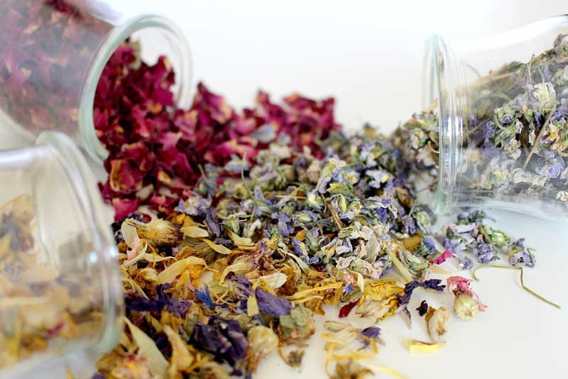 dried flower petals for bath salts