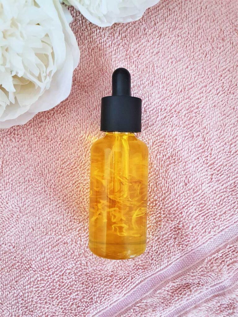 DIY yoni oil with calendula