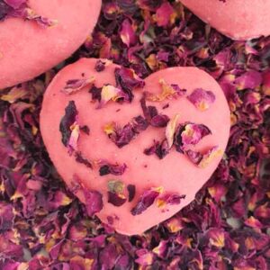 💝 DIY Heart Bath Bombs With Cocoa Butter Glazing And Rose Petals - DIY Beauty Base